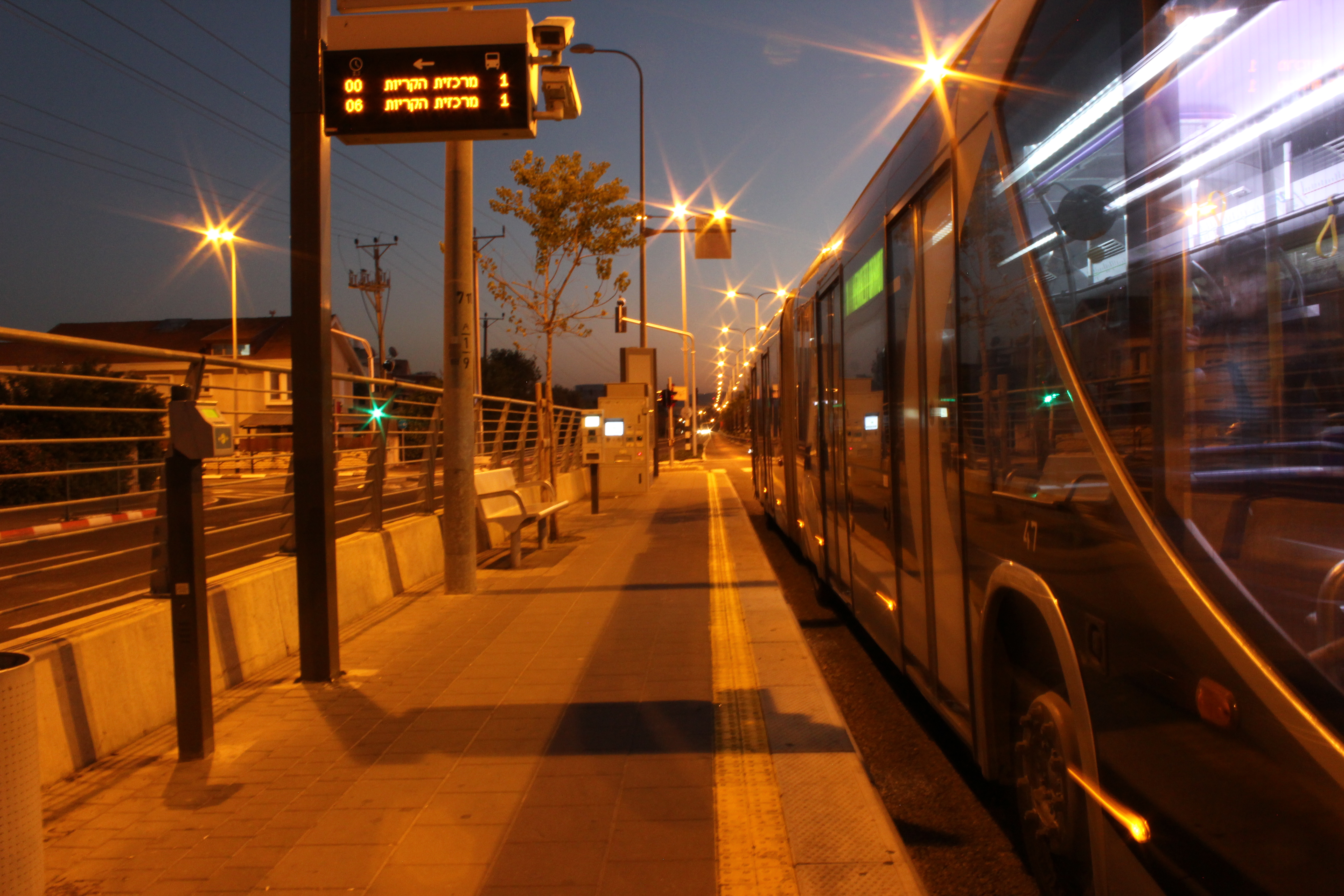 מטרונית תאונה דרכים